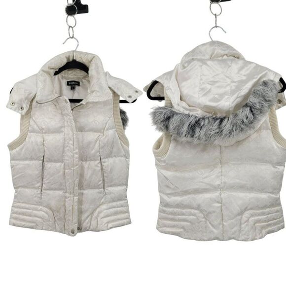 Y2K Bebe White Quilted Hooded Vest Faux Fur Trim M Logo Print Chic City - Picture 1 of 11